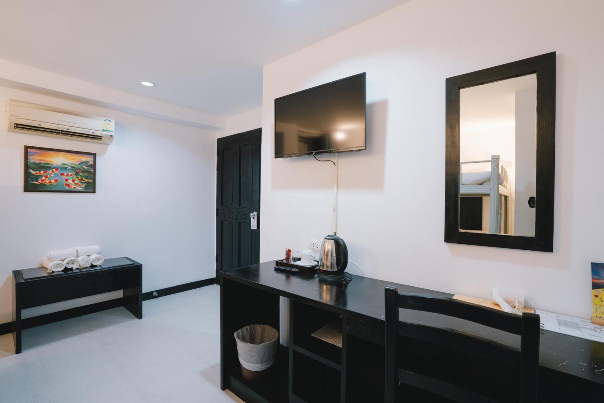 Hotel Noble House Patong Extérieur photo