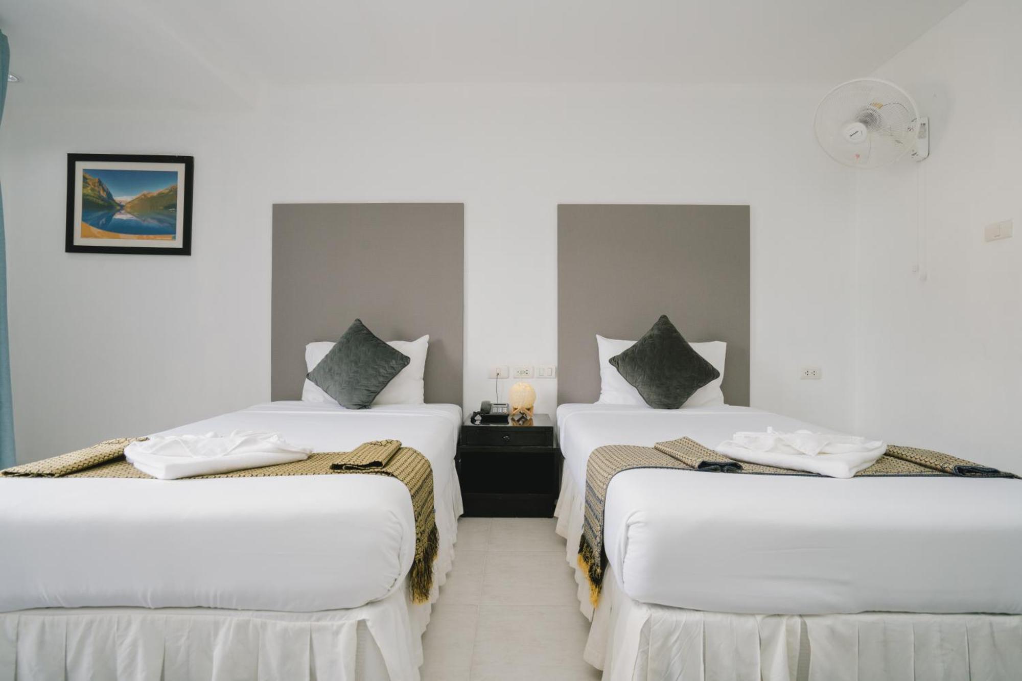 Hotel Noble House Patong Extérieur photo
