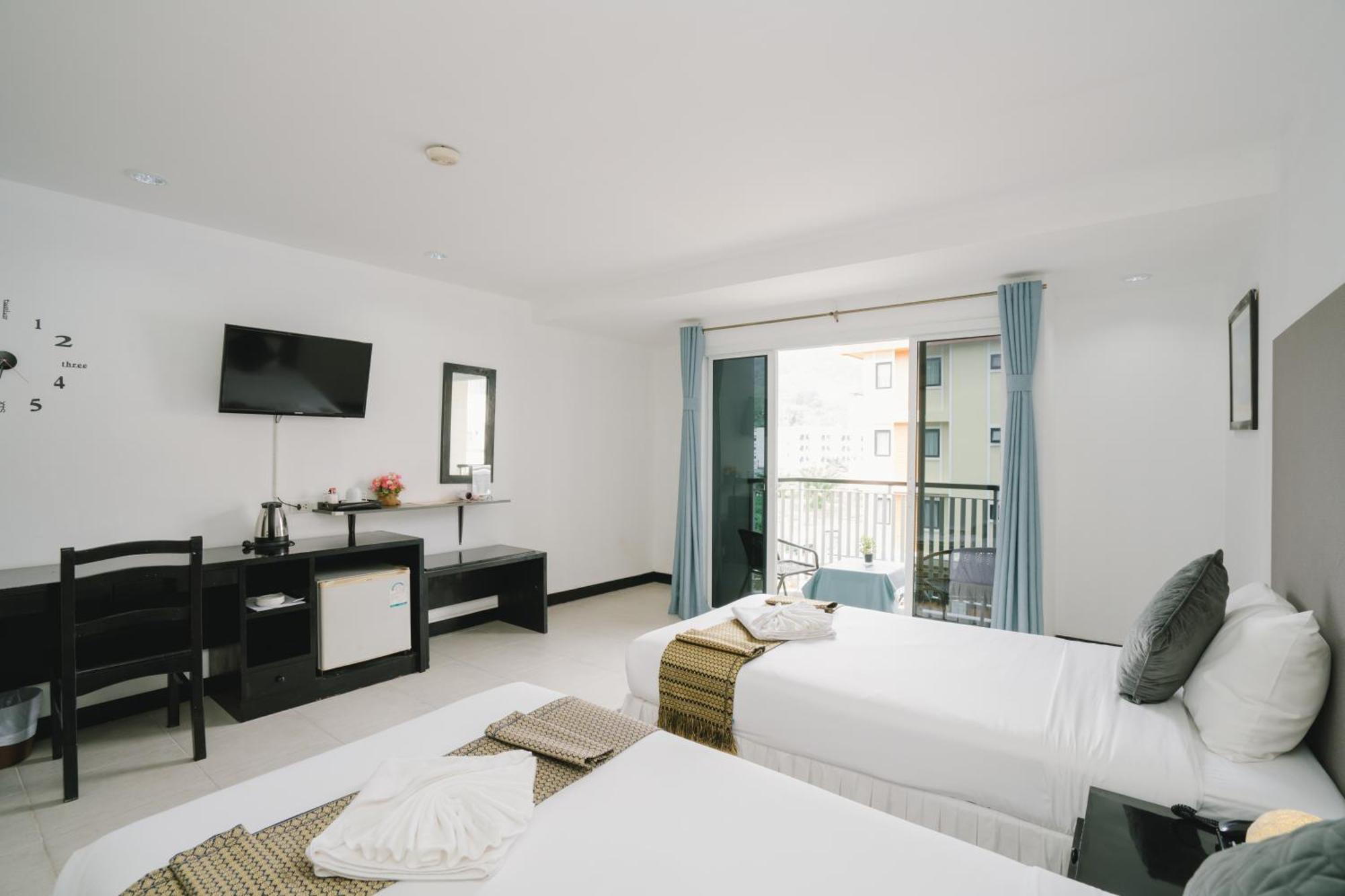 Hotel Noble House Patong Extérieur photo