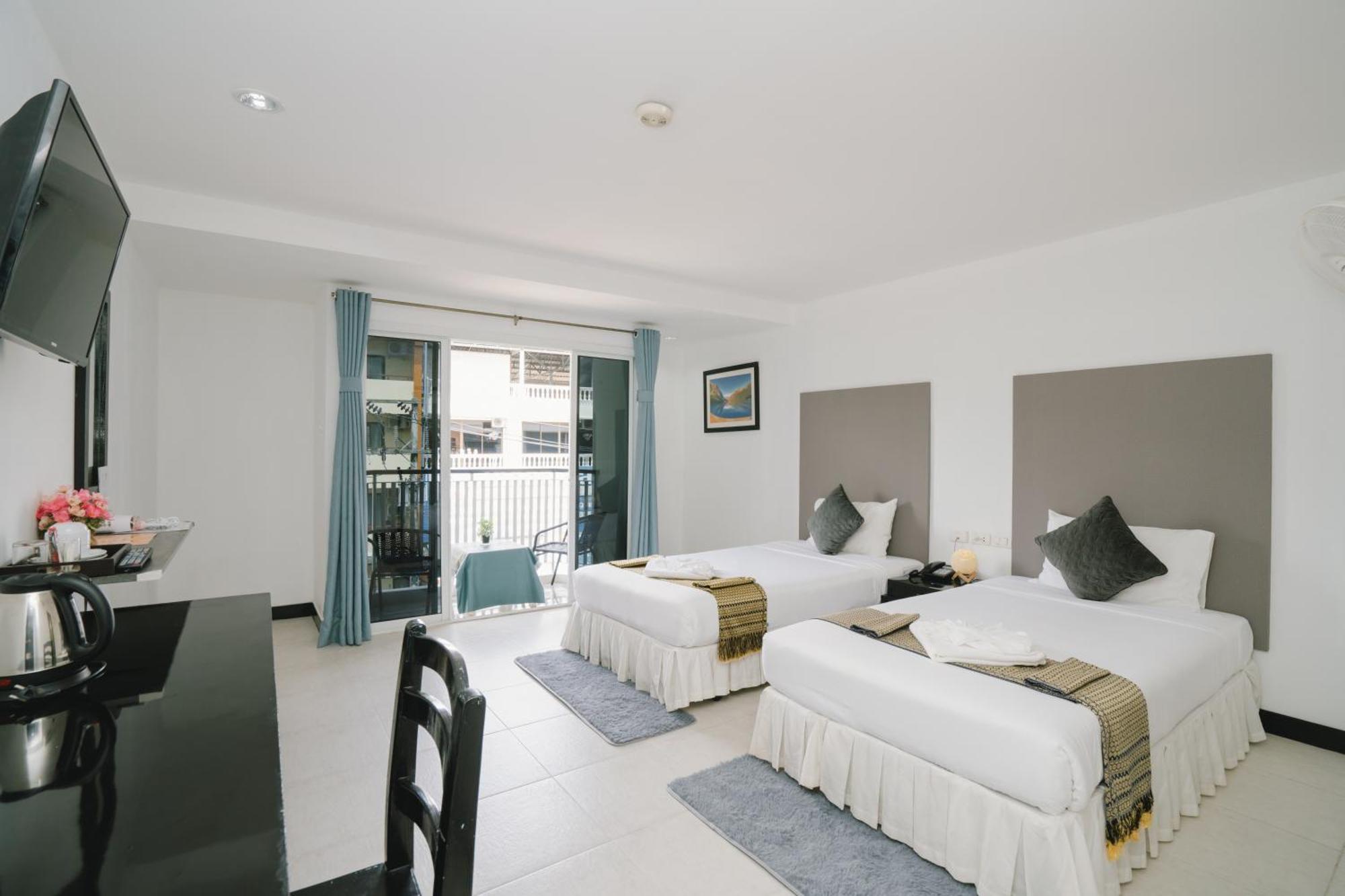 Hotel Noble House Patong Extérieur photo