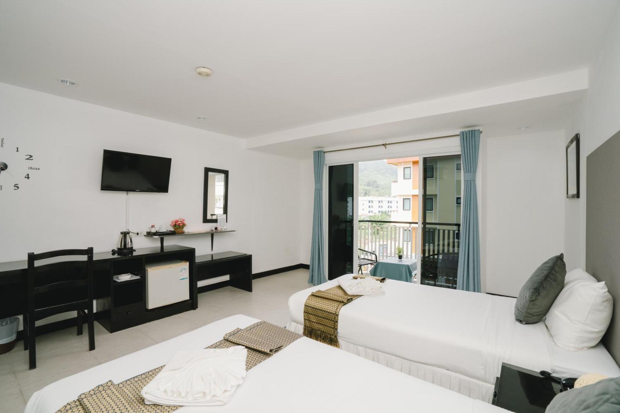 Hotel Noble House Patong Extérieur photo