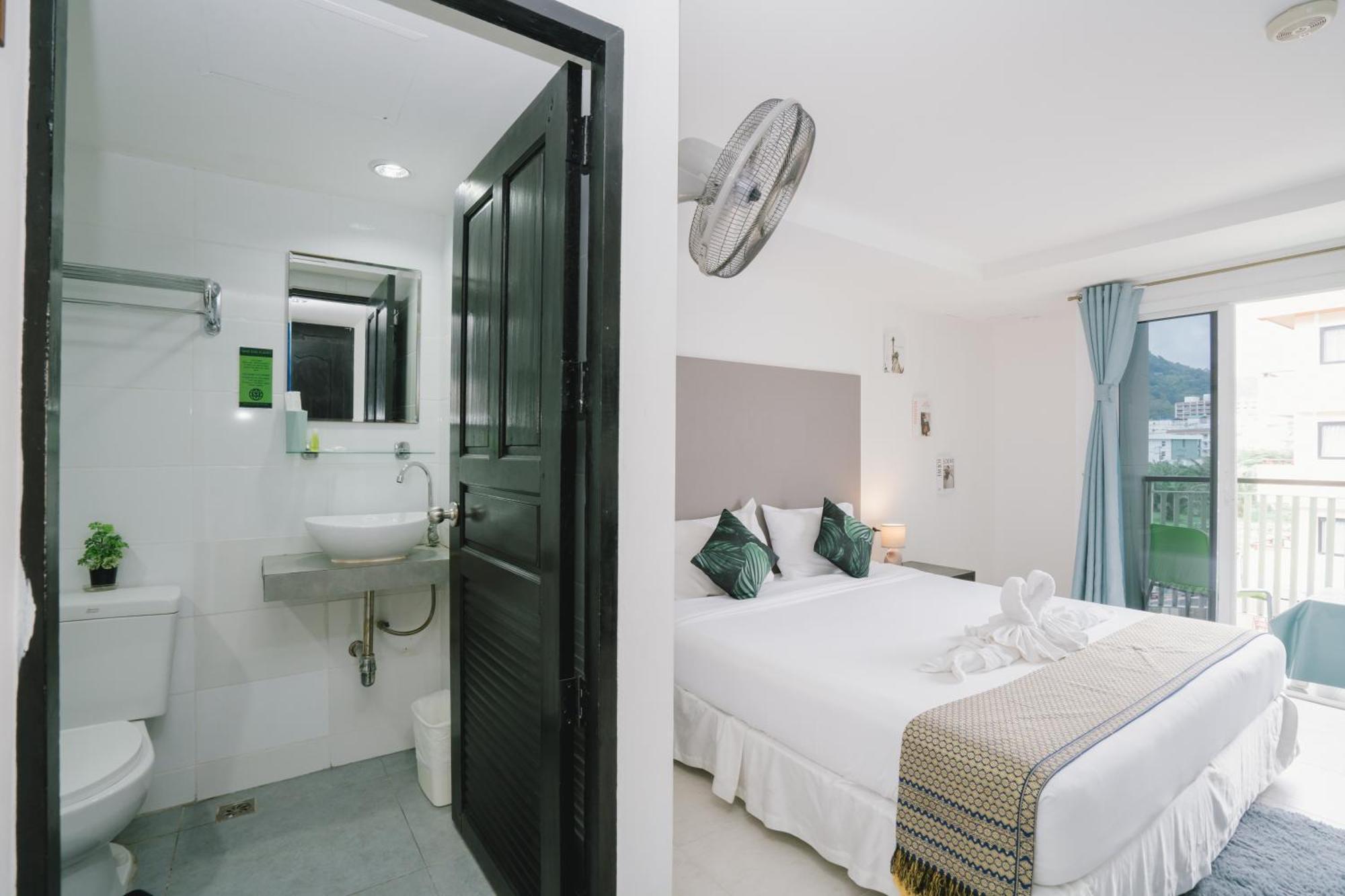 Hotel Noble House Patong Extérieur photo