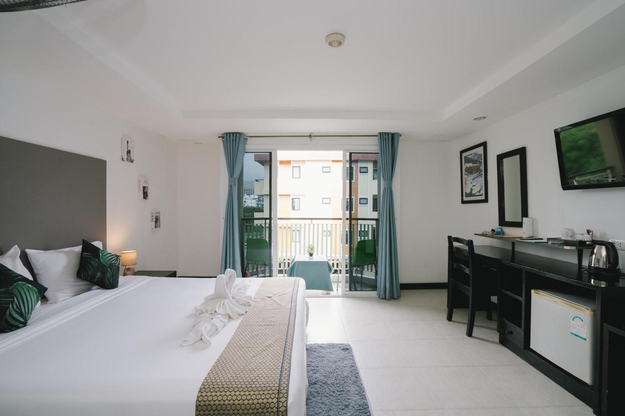 Hotel Noble House Patong Extérieur photo
