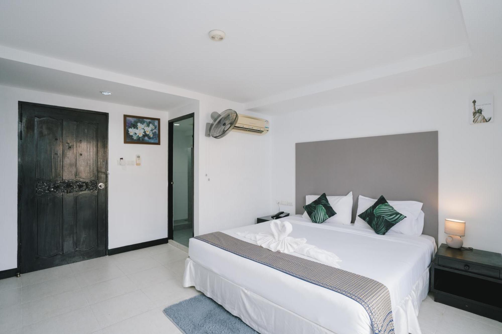 Hotel Noble House Patong Extérieur photo